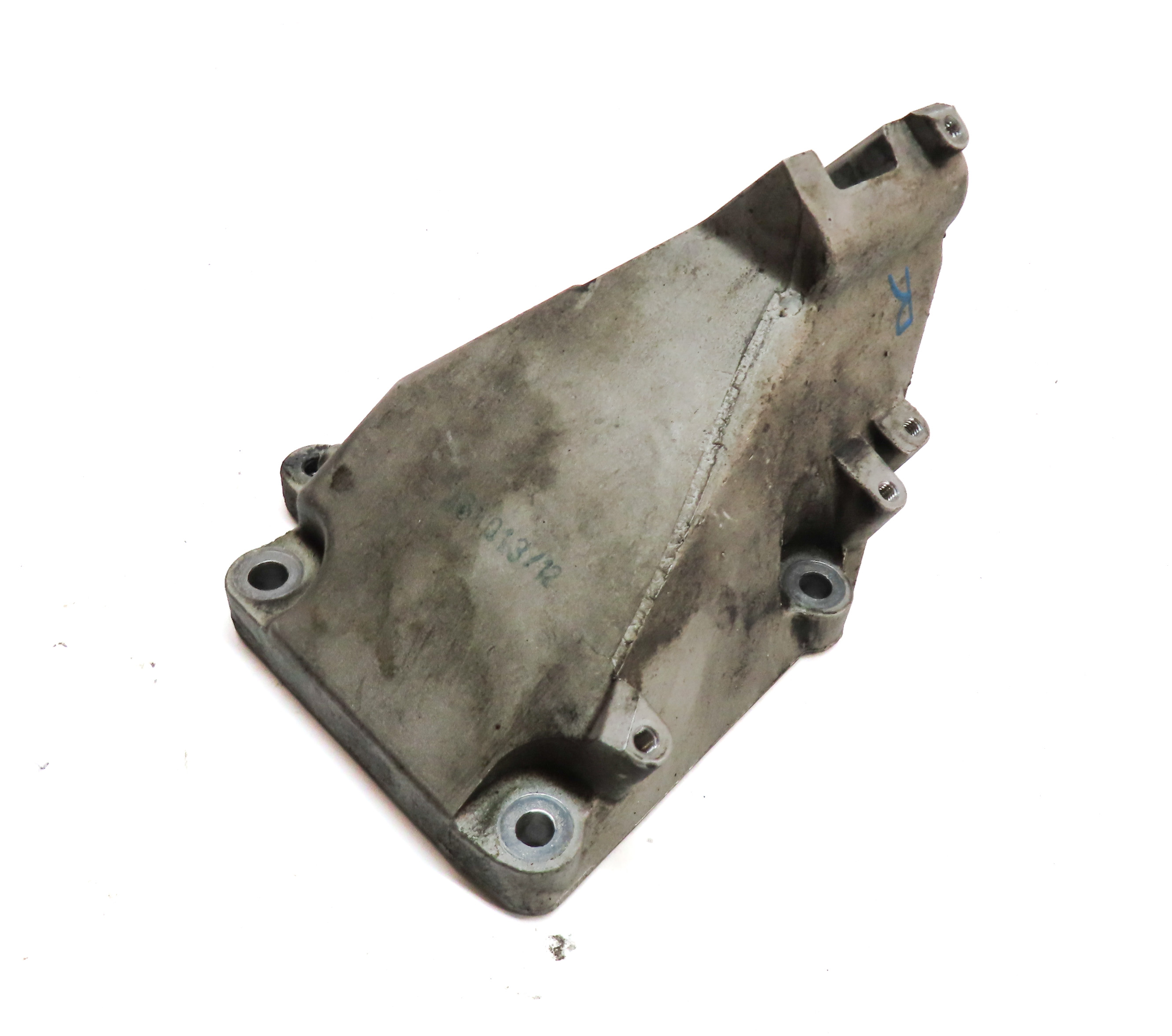 2014 MERCEDES GL450 (X166) 4.6L ENGINE RIGHT PASSENGER MOTOR MOUNT BRACKET — exact item pictured
